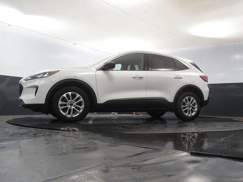 Vehicle image 27 of 48