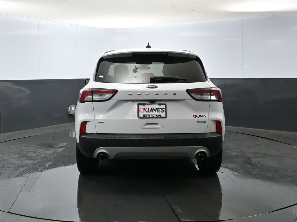 Vehicle image 19 of 48