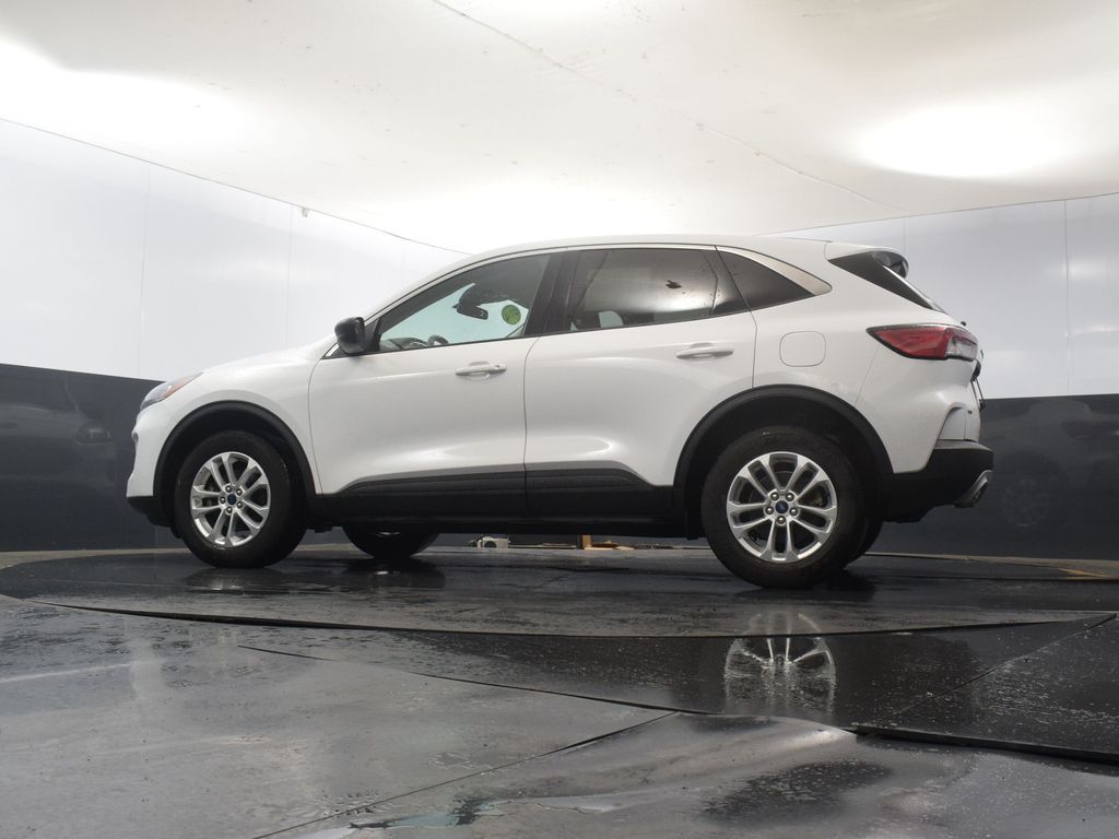 Vehicle image 28 of 48