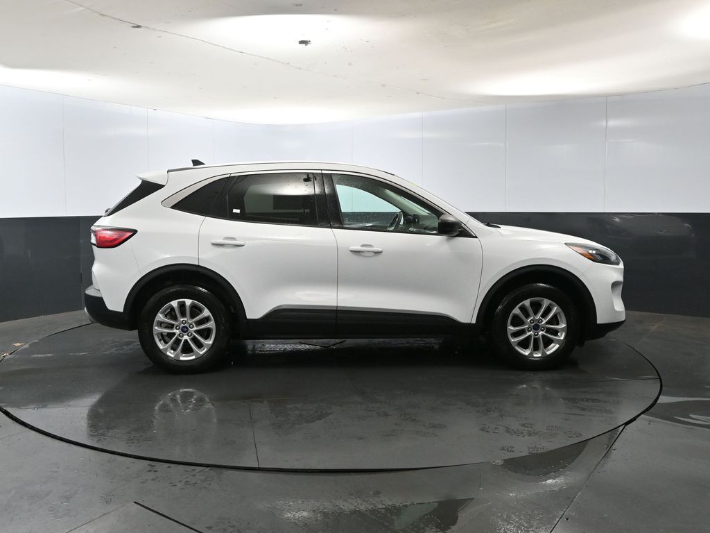 Vehicle image 15 of 48