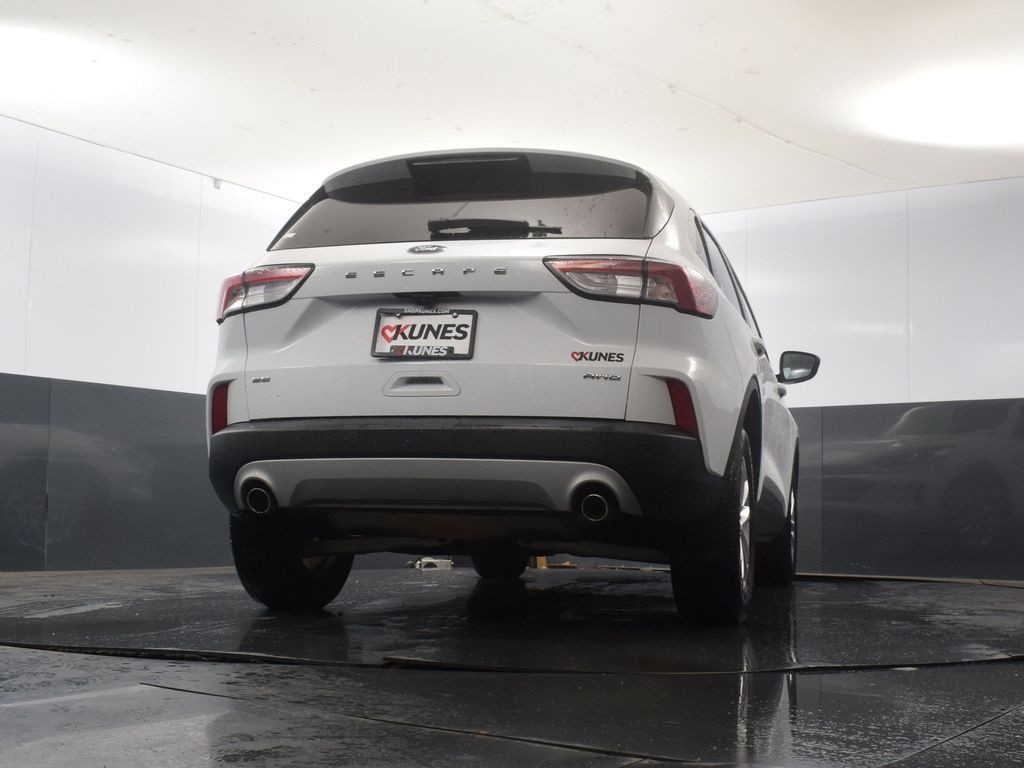 Vehicle image 22 of 48