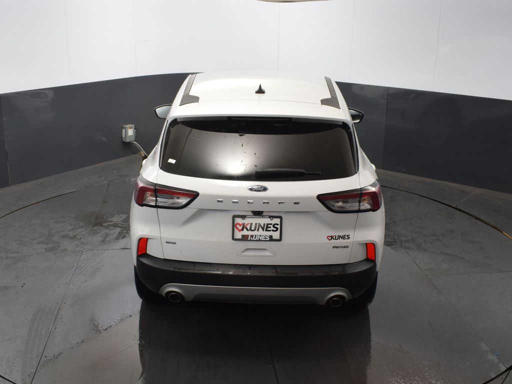 Vehicle image 20 of 48