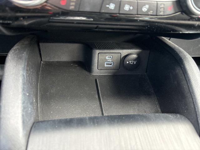 Vehicle image 29 of 33