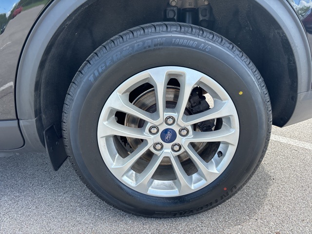 Vehicle image 12 of 33