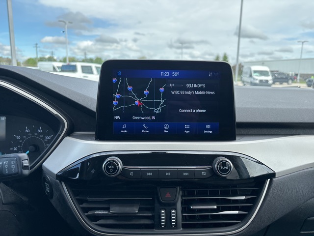 Vehicle image 24 of 33