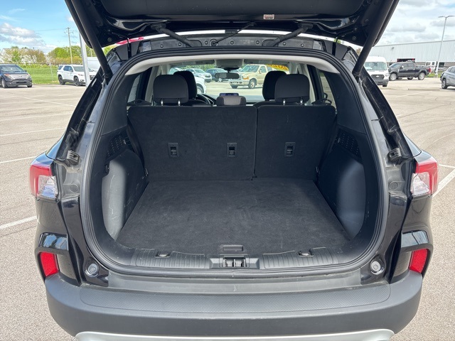 Vehicle image 13 of 33