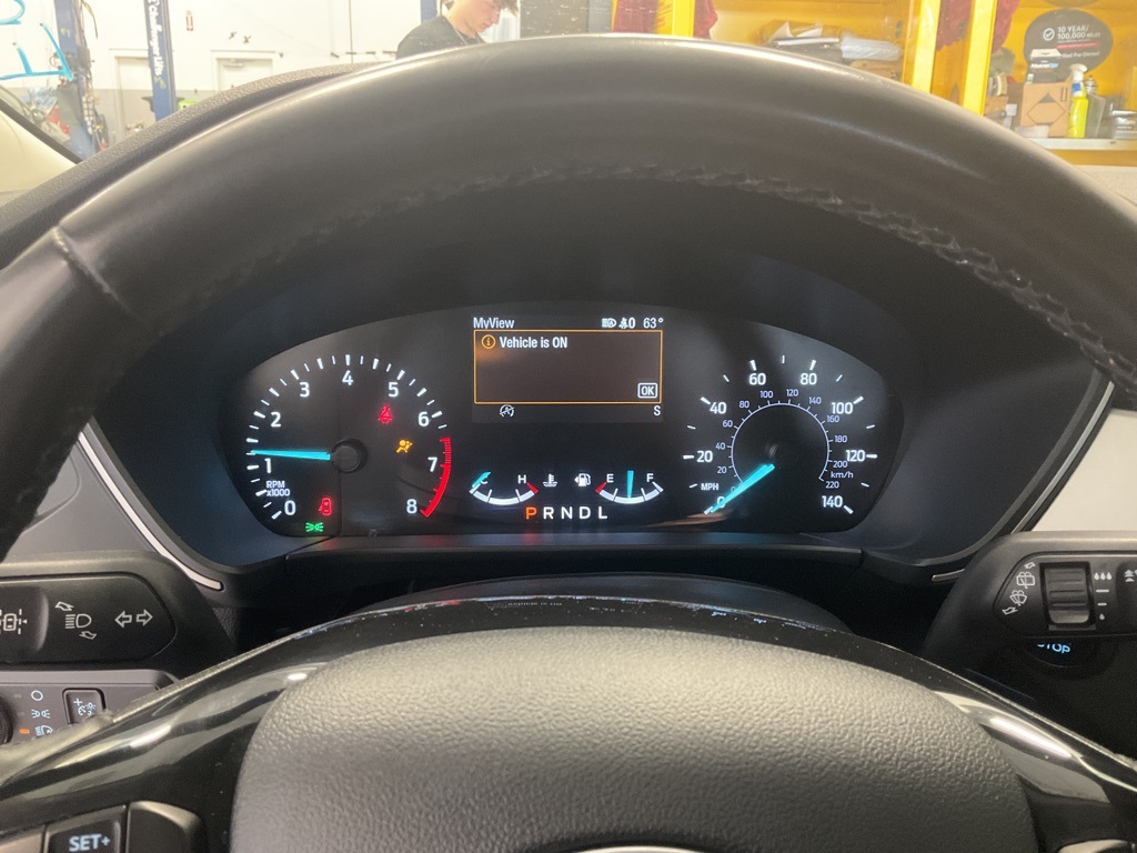 Vehicle image 14 of 25