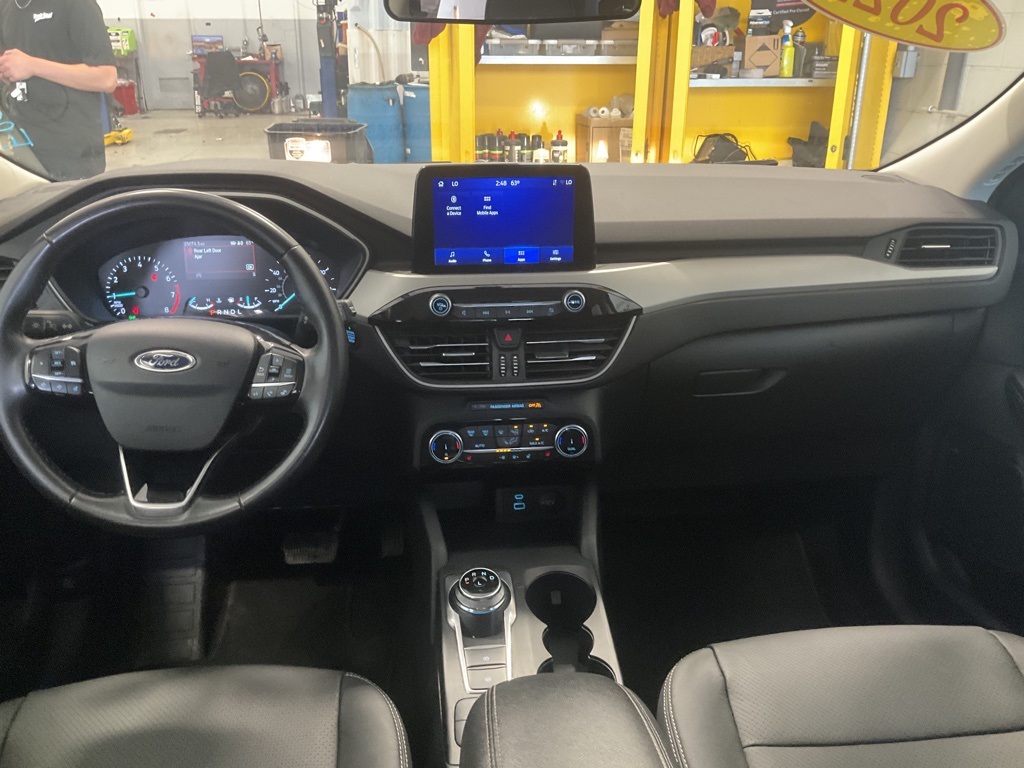 Vehicle image 12 of 25