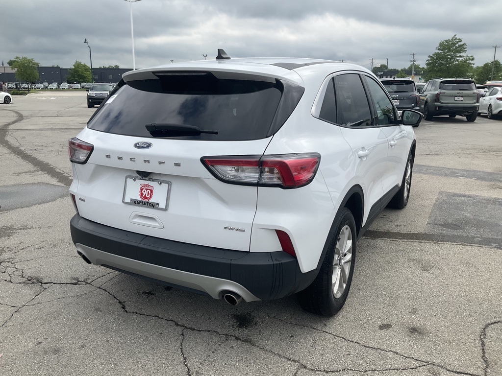 Vehicle image 4 of 25