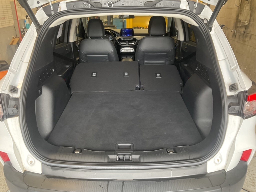 Vehicle image 24 of 25