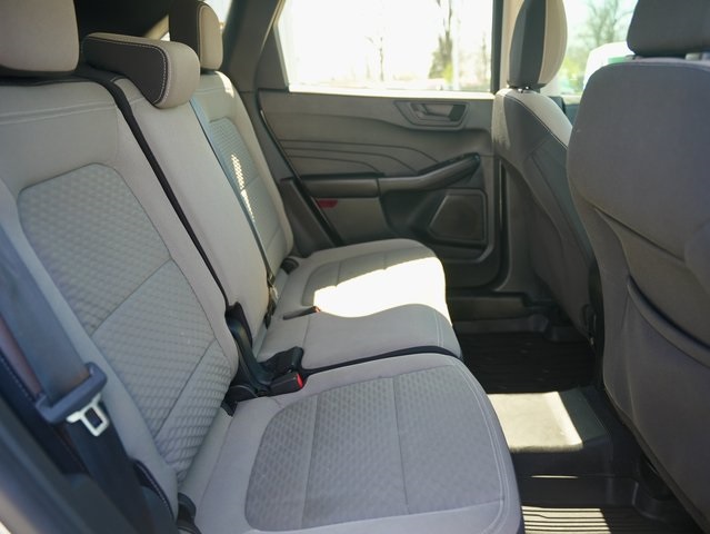 Vehicle image 10 of 33