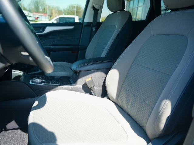 Vehicle image 13 of 33