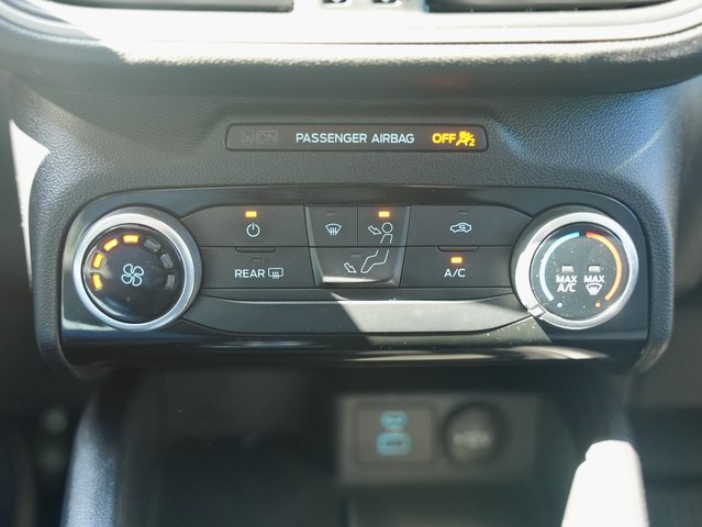 Vehicle image 22 of 33