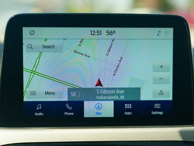 Vehicle image 21 of 33