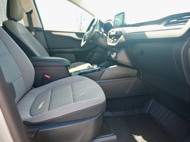 Vehicle image 8 of 33