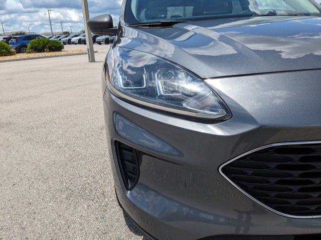 Vehicle image 33 of 36