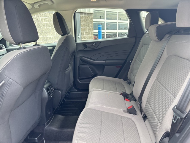 Vehicle image 32 of 33