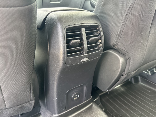 Vehicle image 33 of 33
