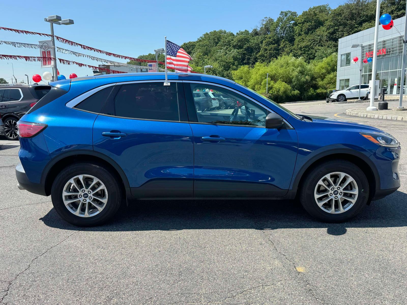 Vehicle image 3 of 37