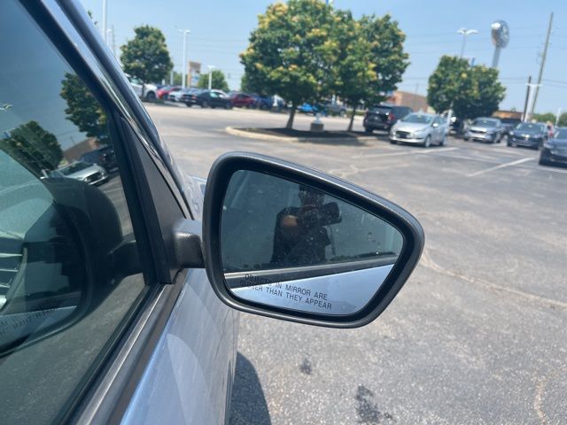 Vehicle image 11 of 41