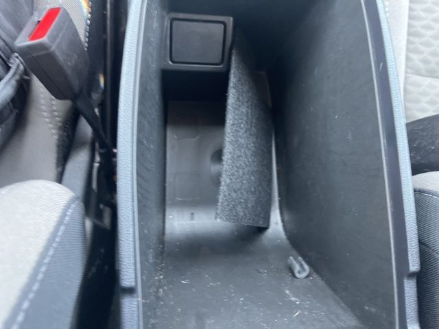 Vehicle image 28 of 41