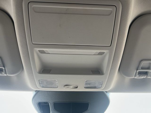 Vehicle image 29 of 41