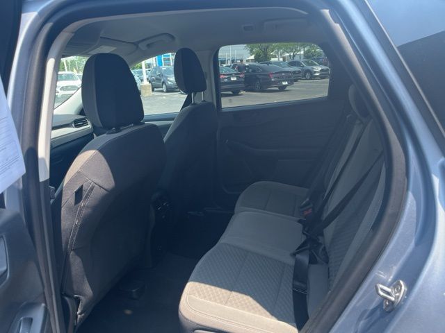 Vehicle image 15 of 41