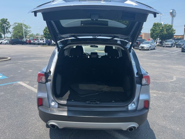 Vehicle image 12 of 41