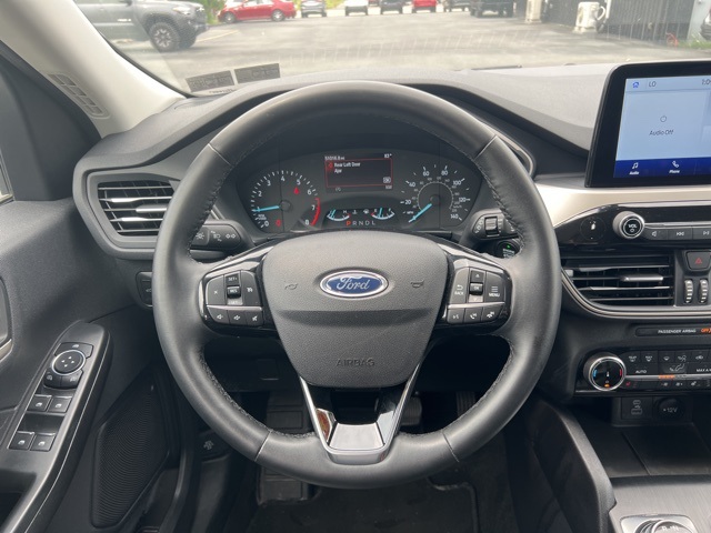 Vehicle image 17 of 28
