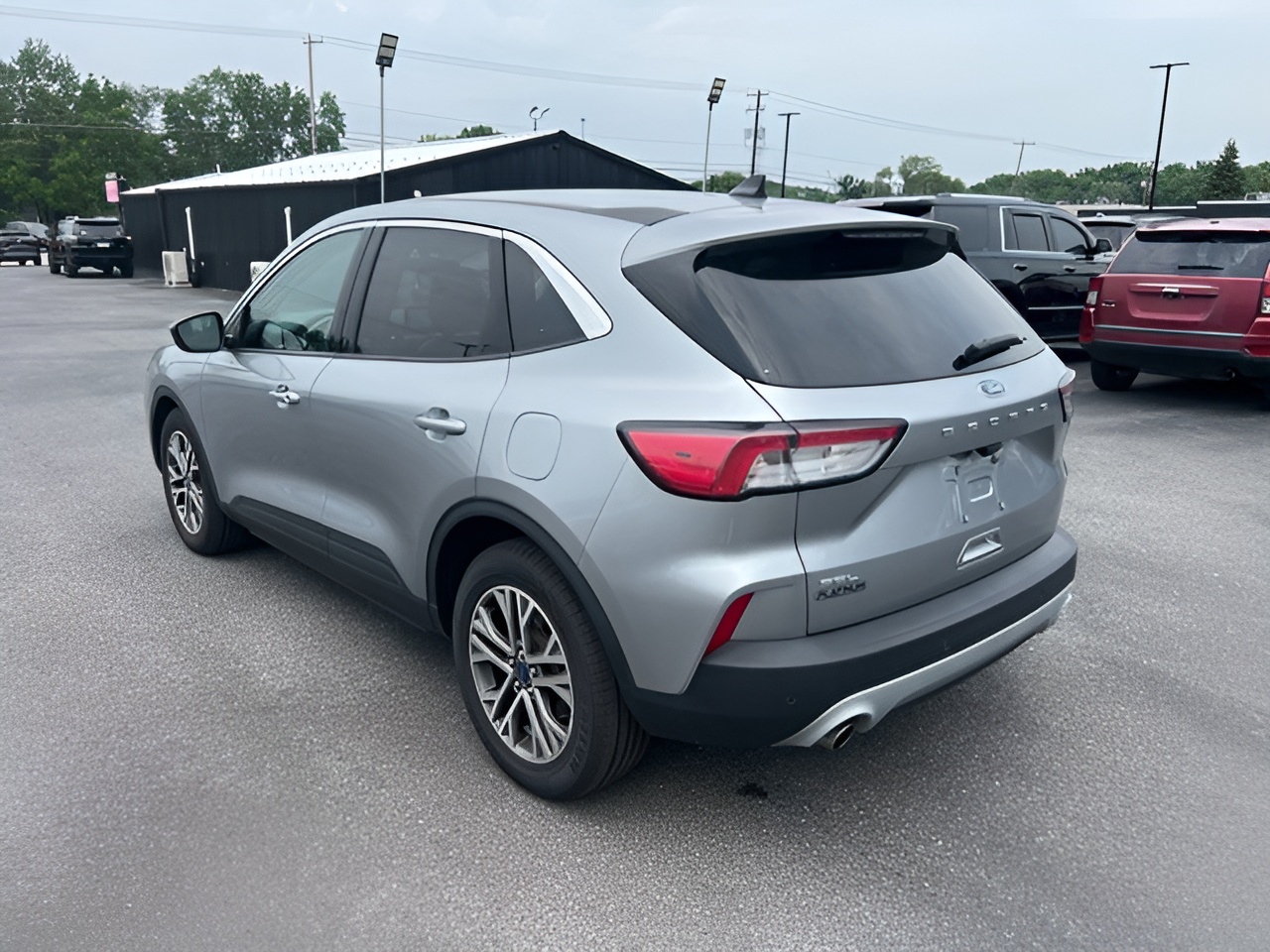 Vehicle image 27 of 28