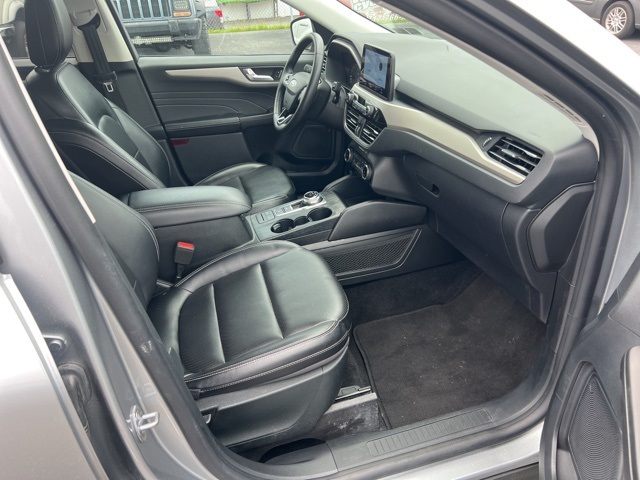 Vehicle image 15 of 28