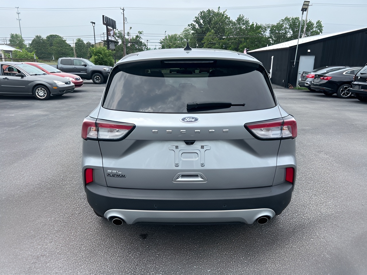 Vehicle image 26 of 28