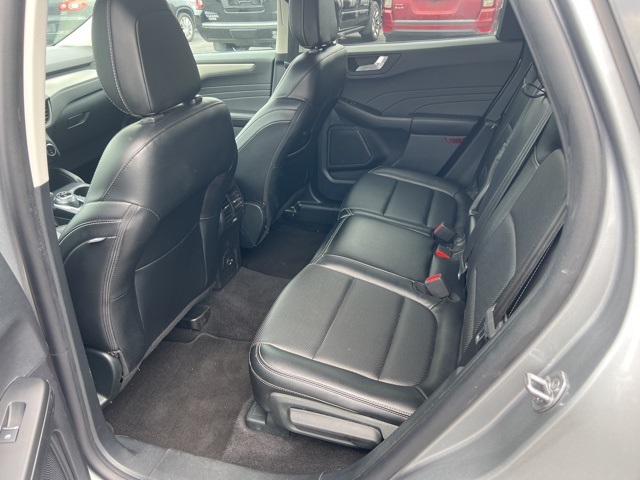 Vehicle image 11 of 28