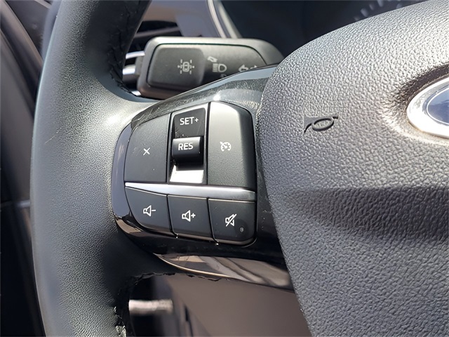 Vehicle image 22 of 31