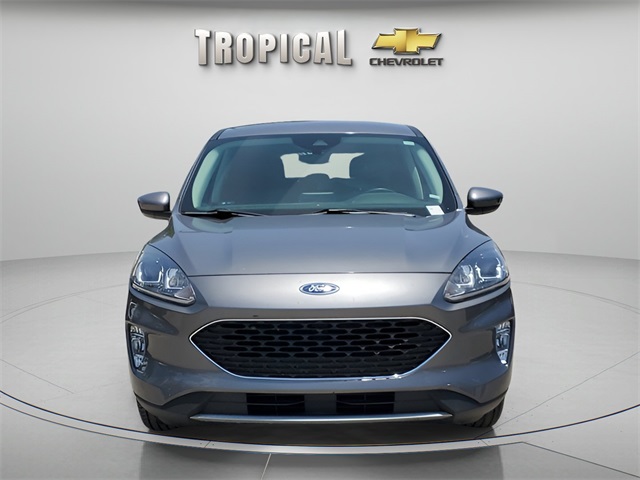 Vehicle image 2 of 31