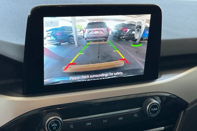 Vehicle image 19 of 29