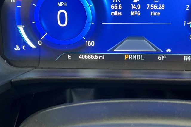 Vehicle image 25 of 29