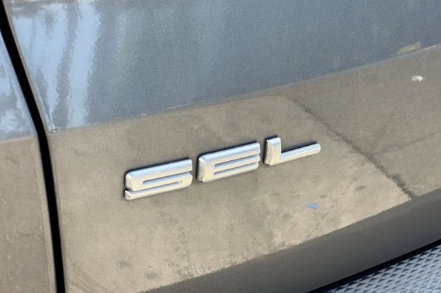 Vehicle image 27 of 29