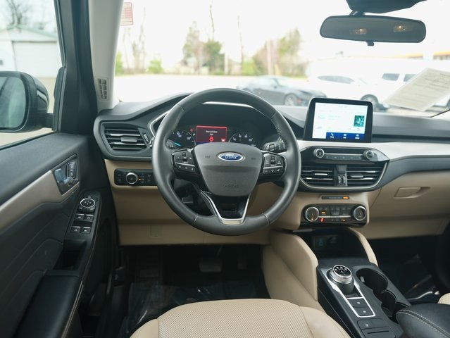 Vehicle image 16 of 33