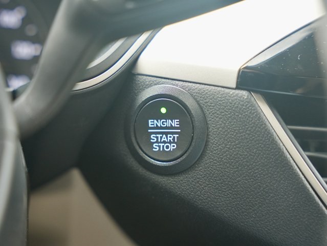 Vehicle image 23 of 33
