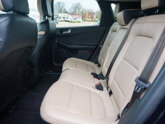 Vehicle image 11 of 33