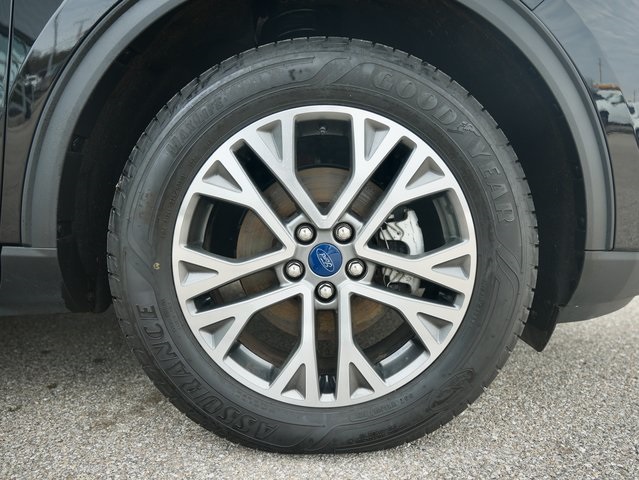 Vehicle image 31 of 33