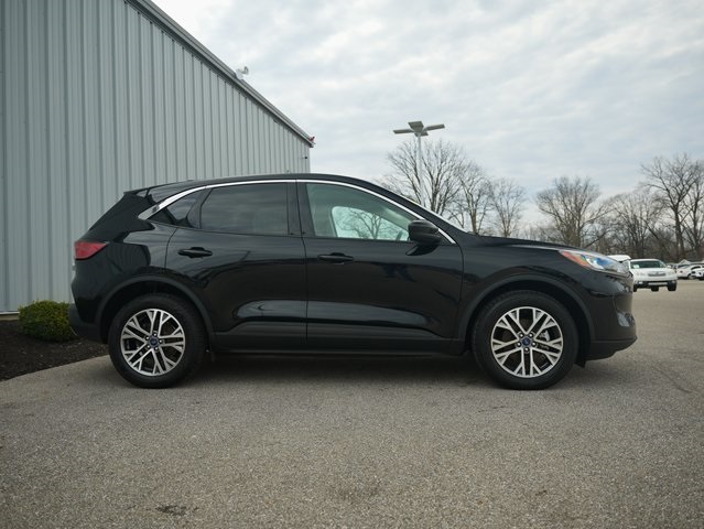 Vehicle image 3 of 33