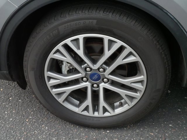 Vehicle image 19 of 39