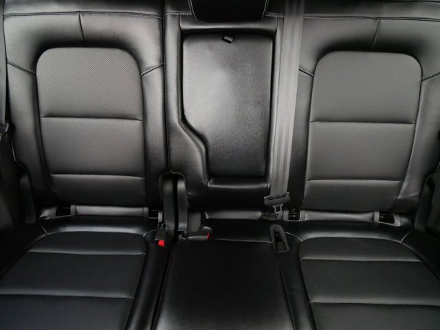 Vehicle image 17 of 39
