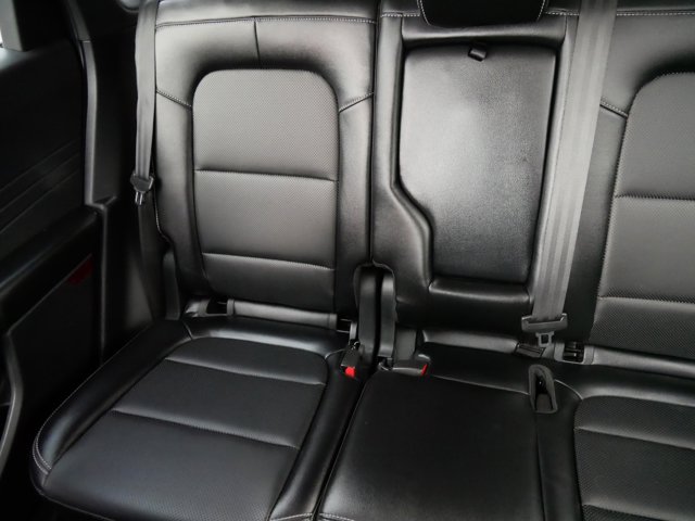 Vehicle image 16 of 39