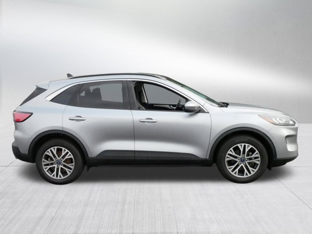 Vehicle image 4 of 39