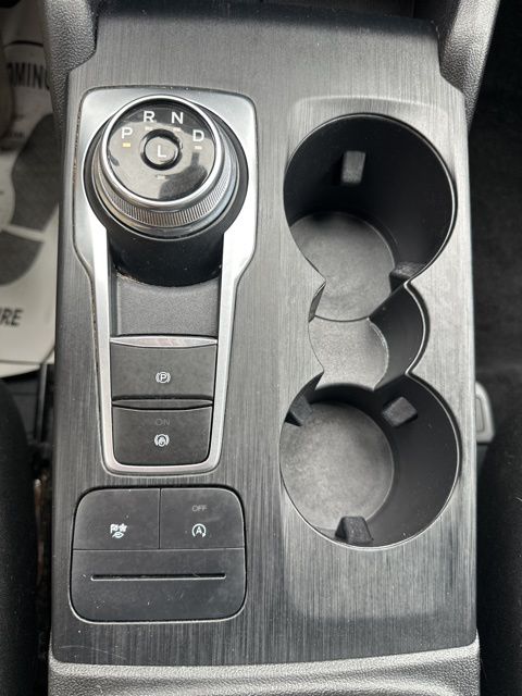 Vehicle image 33 of 42