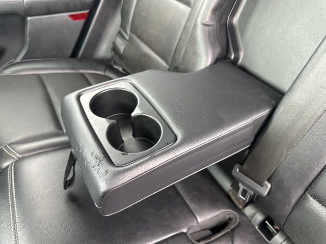 Vehicle image 16 of 42