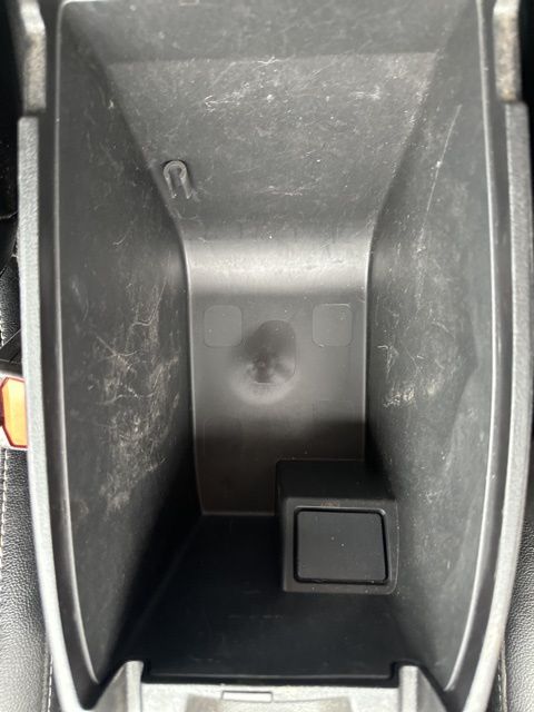 Vehicle image 34 of 42